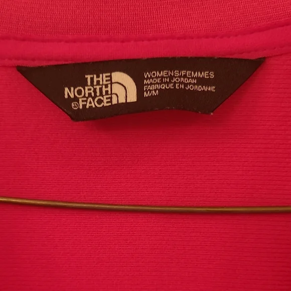The North Face Vibrant Pink Pullover - Picture 2 of 5